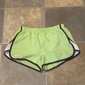 UNDER ARMOUR LIGHT GREEN SPORT SHORTS WOMENS SMALL